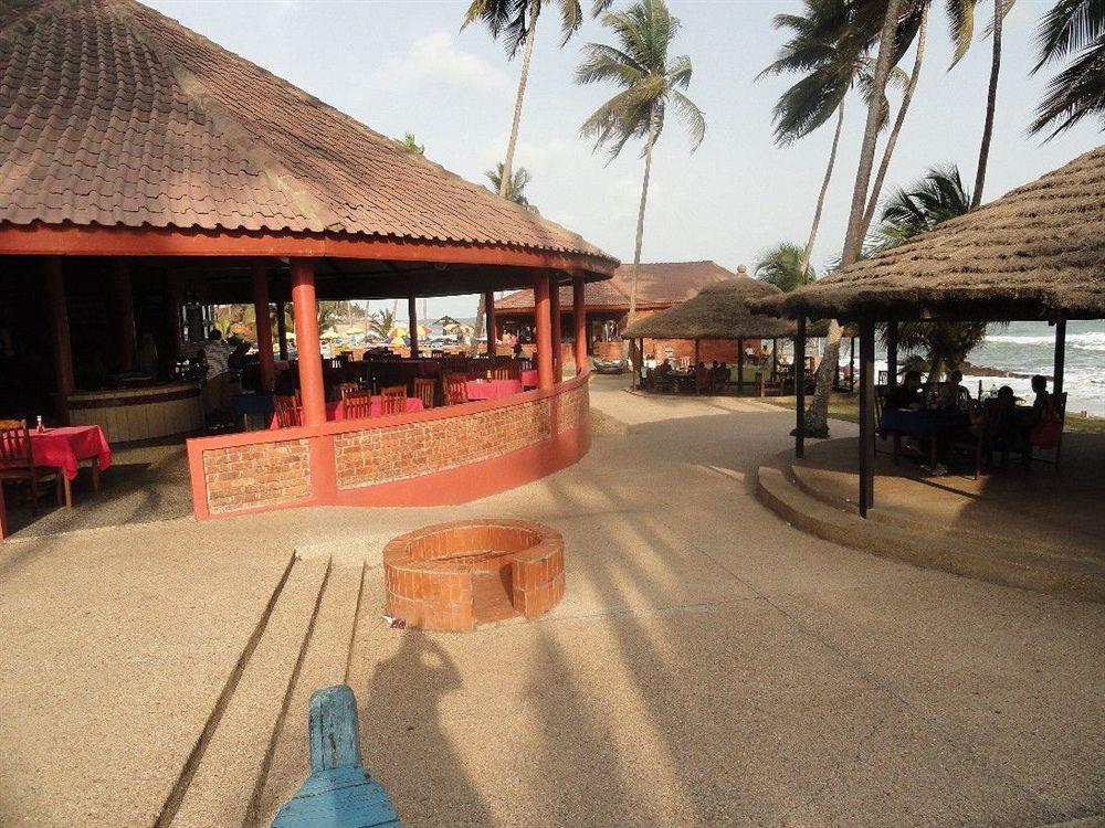 Coconut Grove Beach Resort Elmina Luaran gambar
